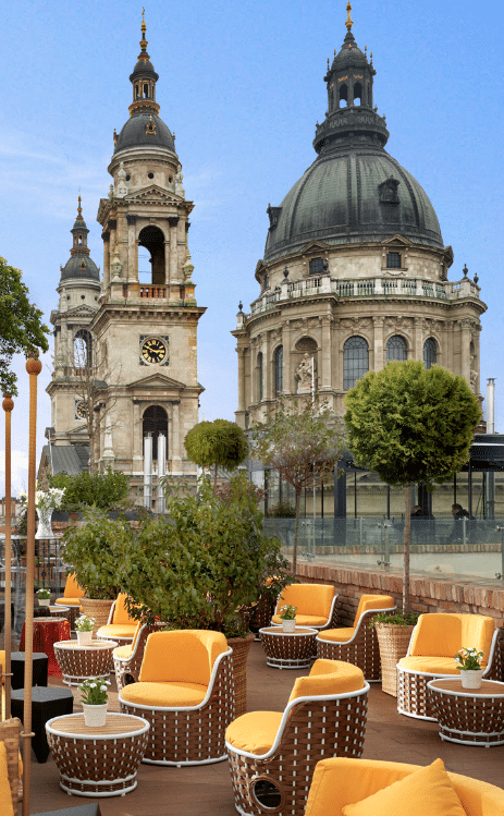 Screenshot-2023-09-22-012520 Hight Note rooftop bar has stunning views of St Stephen's Basilica